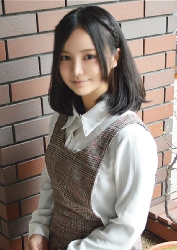 もなみ、新橋現役女子大生コレクション