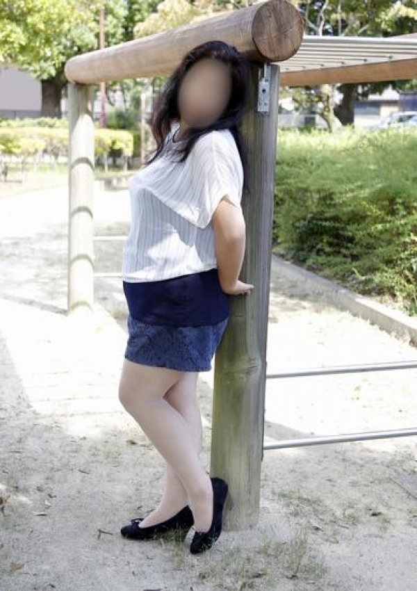 もえ、夢ごこち 人妻店 8
