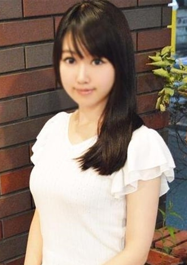 ふみか、新橋現役女子大生コレクション