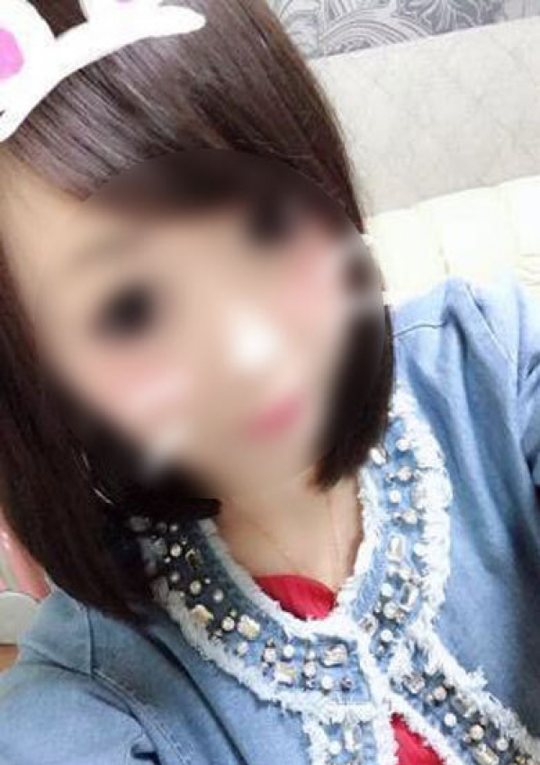 しゅり、美少女クラブ霞坂