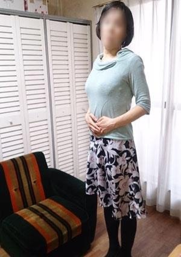まみ、日本橋熟女咲裸(さくら) 2