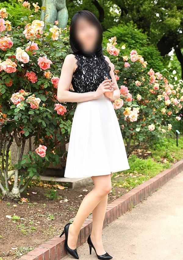 貴子、東京人妻フォーシーズンズ 1