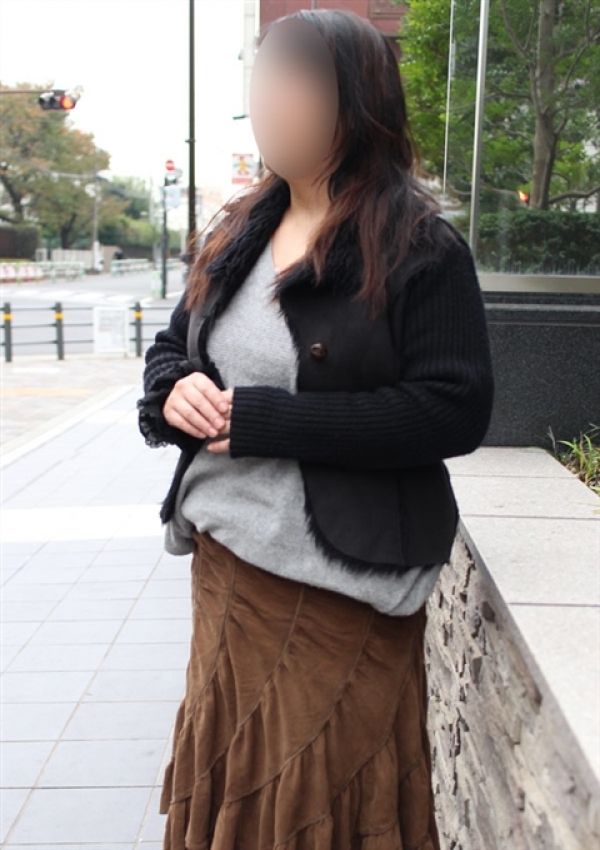 つぐみ、かわいい熟女&おいしい人妻 五反田・品川店 1