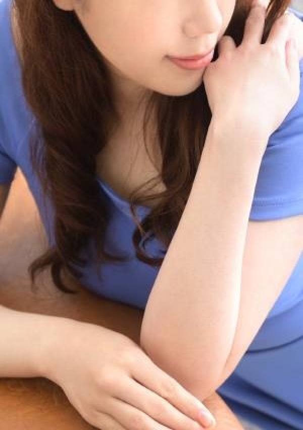 あゆ、東京人妻セレブリティ 1