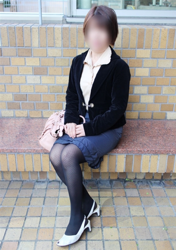 あおい、かわいい熟女&おいしい人妻 池袋店 3