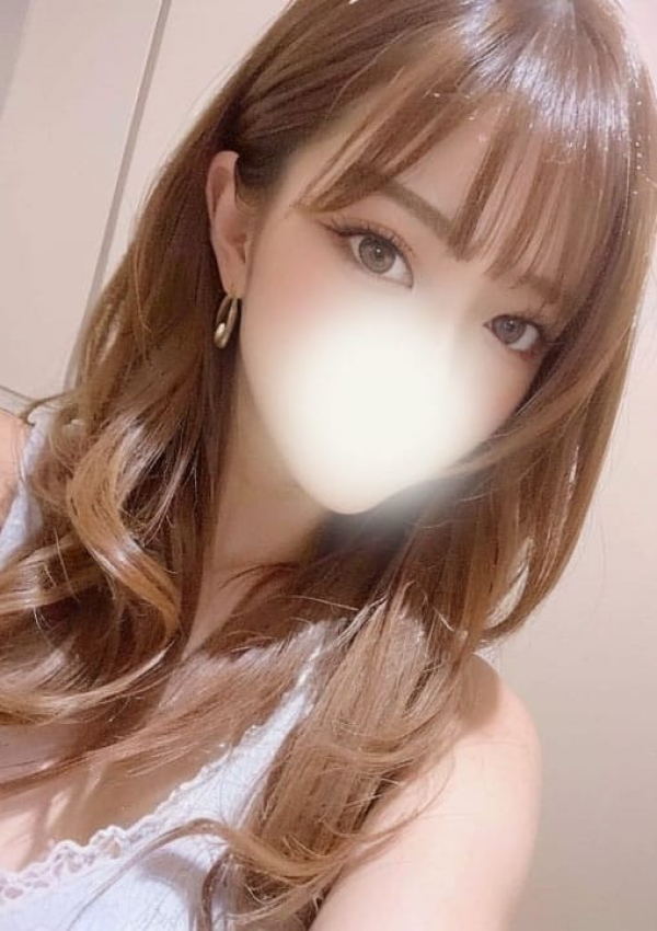 しずく、ゆるカワ現役女子大生