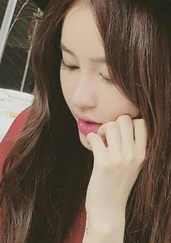 まお、妖艶な人妻 夜蝶～よるのちょう～
