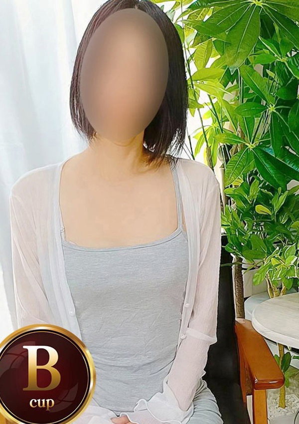 かずき、人妻熟女の秘密の関係伊勢崎店 1