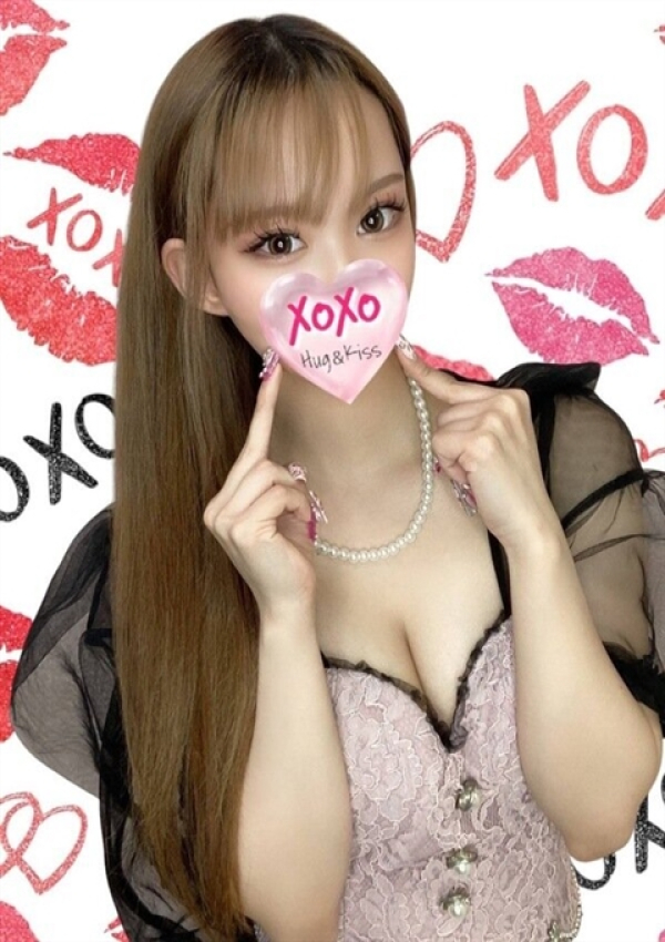 Ema エマ、XOXO Hug&Kiss (ハグアンドキス) 1