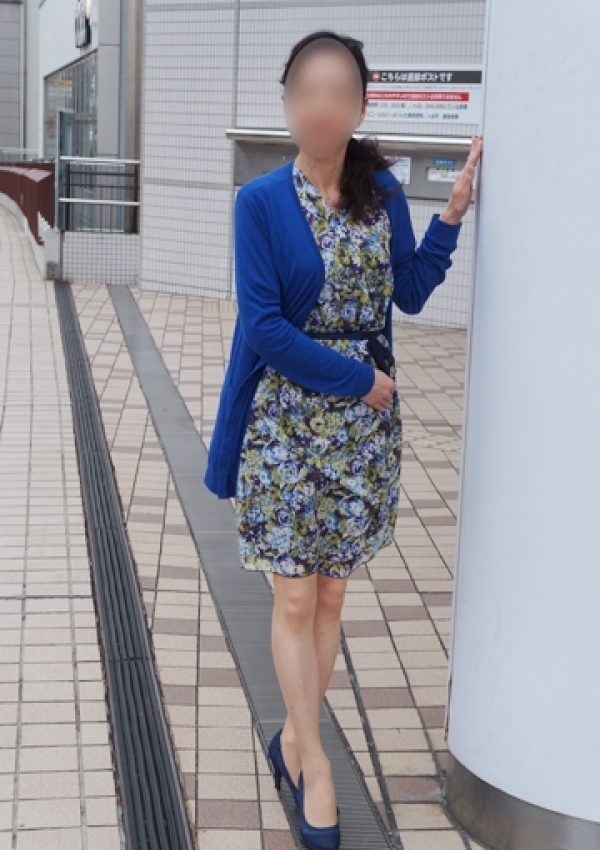 涼子、かわいい熟女&おいしい人妻 町田店 2