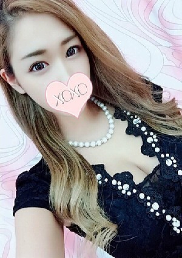 Monroeモンロー、XOXO Hug&Kiss 神戸店