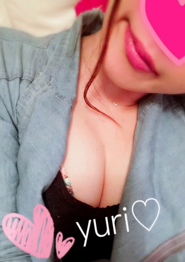 ゆりママ、ママの秘密のお仕事 3