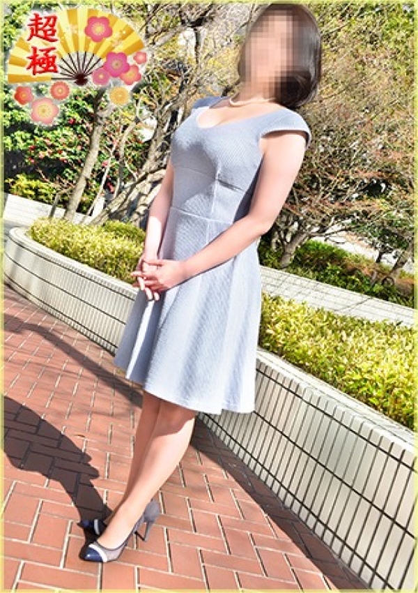 すみれ、東京マダム倶楽部 3