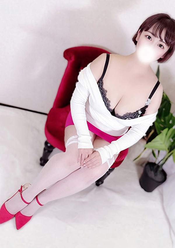 加瀬みなみ、大人のエッチなエステ 6