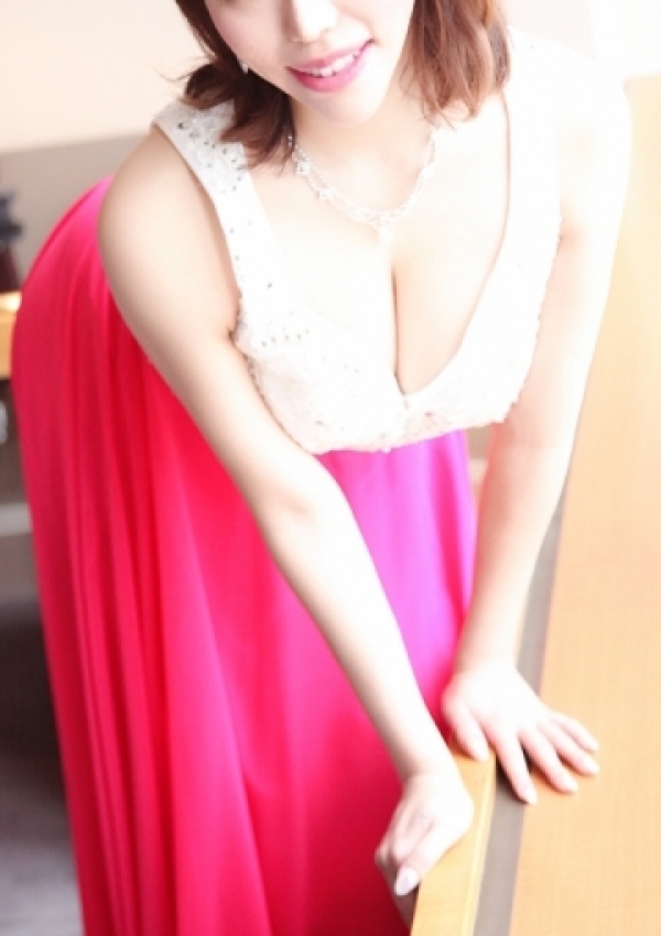 一野瀬 紫音、Club La rose bleue 1