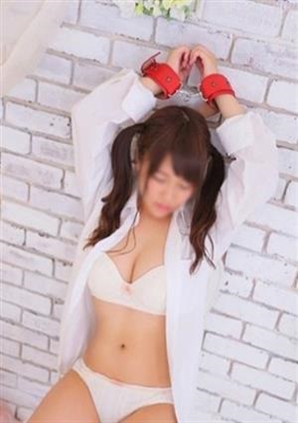 西野 友美、モデルWEST 梅田店 3