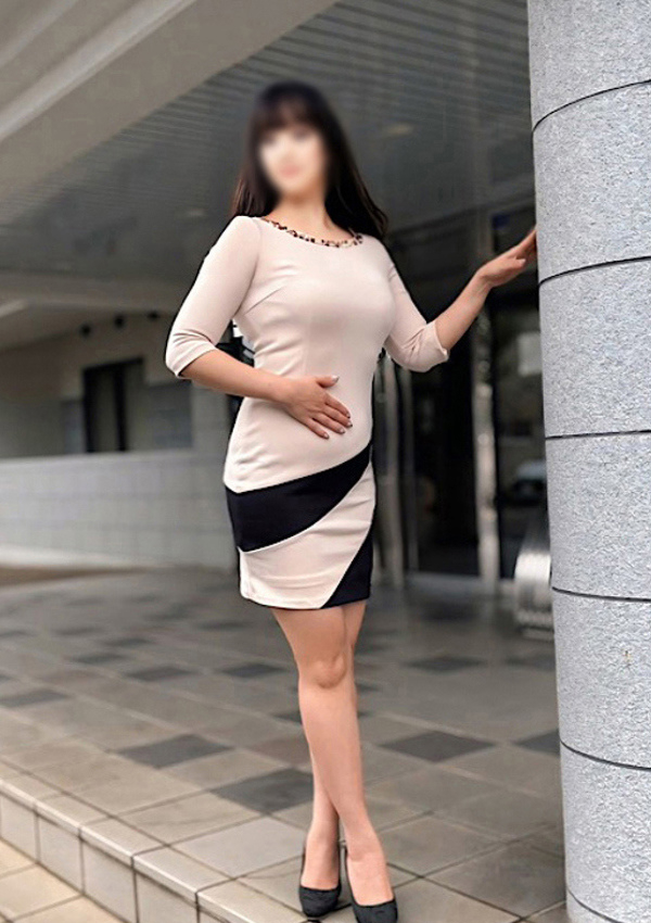 小林-こばやし-、ただ離婚してないだけ