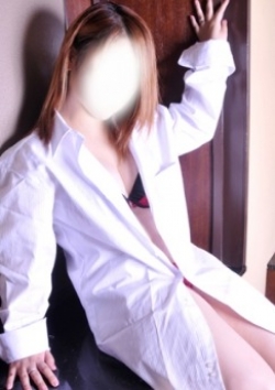 泉 奈那、CLUBマダム 2