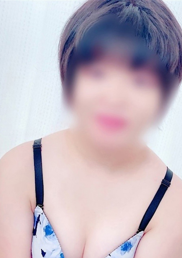 ぽっちゃり巨乳専門木更津君津ちゃんこin千葉、ゆに