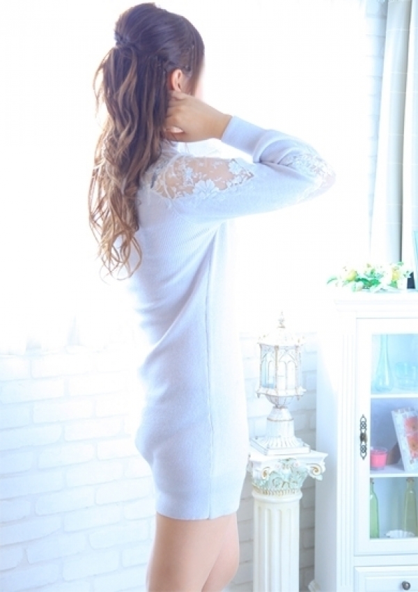 優(ゆう)、MORE 5