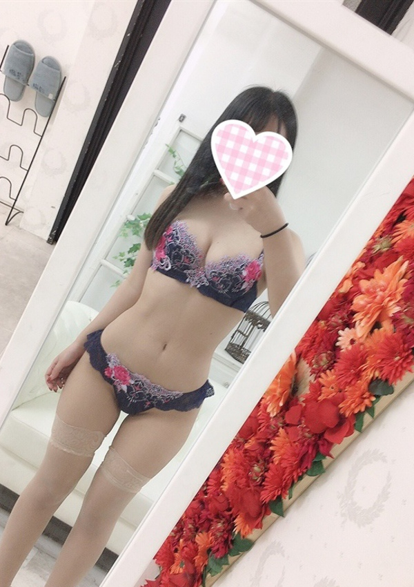 りせ、山梨デリヘル 『Sコレクション』甲府 4