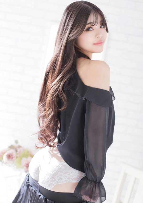 もも、Charme(シャルム) 3