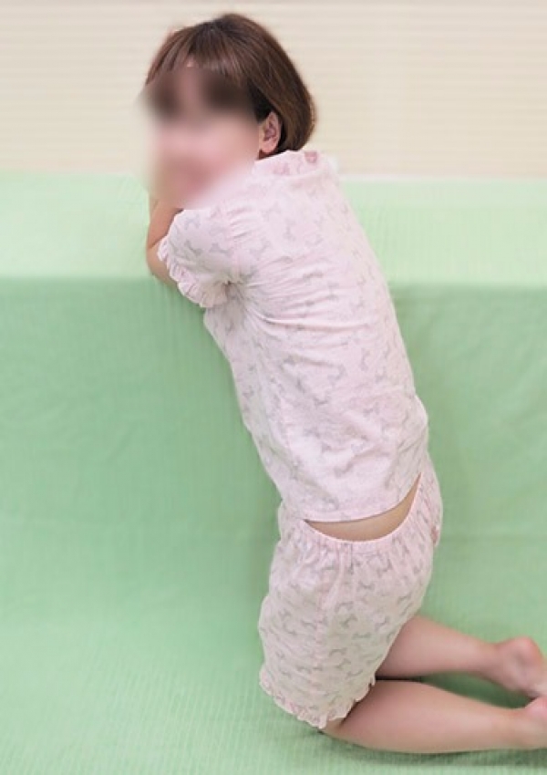 みさと、秋葉原添い寝女子