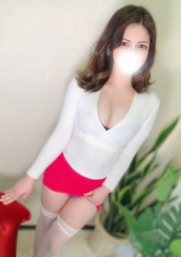 立花ももこ、大人のエッチなエステ池袋店 6