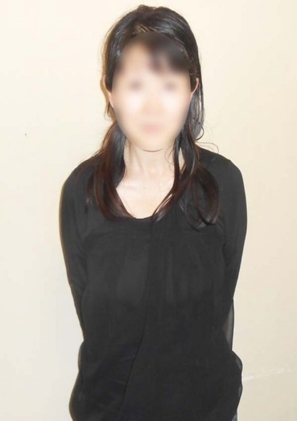 すずか、かわいい熟女&おいしい人妻 池袋店