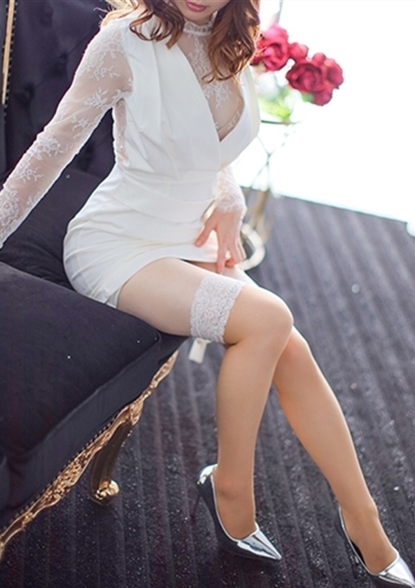 恵美梨【えみり】、ドレスコードマダム 14