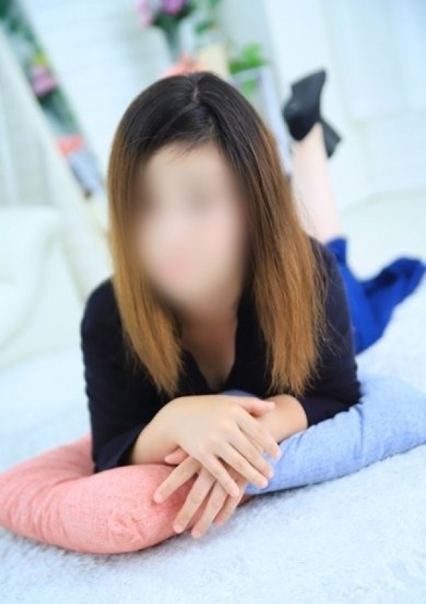 八條 きょん、淫らに濡れる人妻たち日本橋店 4