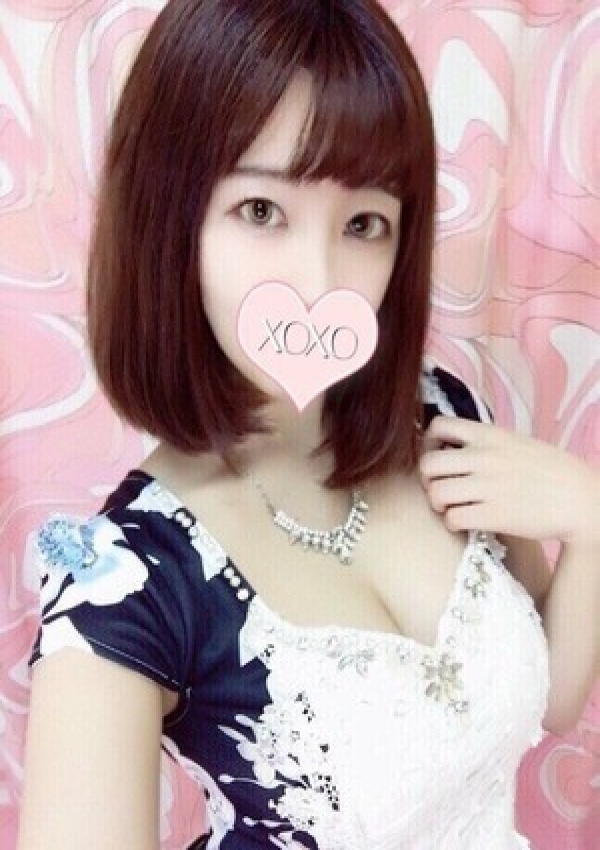 Sayuri サユリ、XOXO Hug&Kiss 神戸店