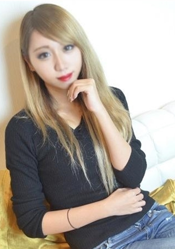 まいん、素人若妻だからこそのドラマ 人妻の自由な時間 1