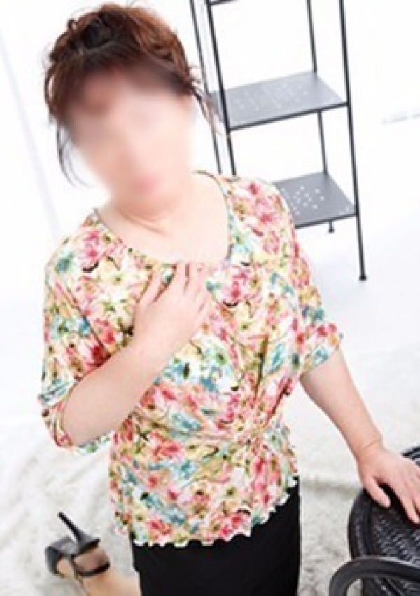 小松みどり、即尺でご奉仕 熟熟奉仕 2