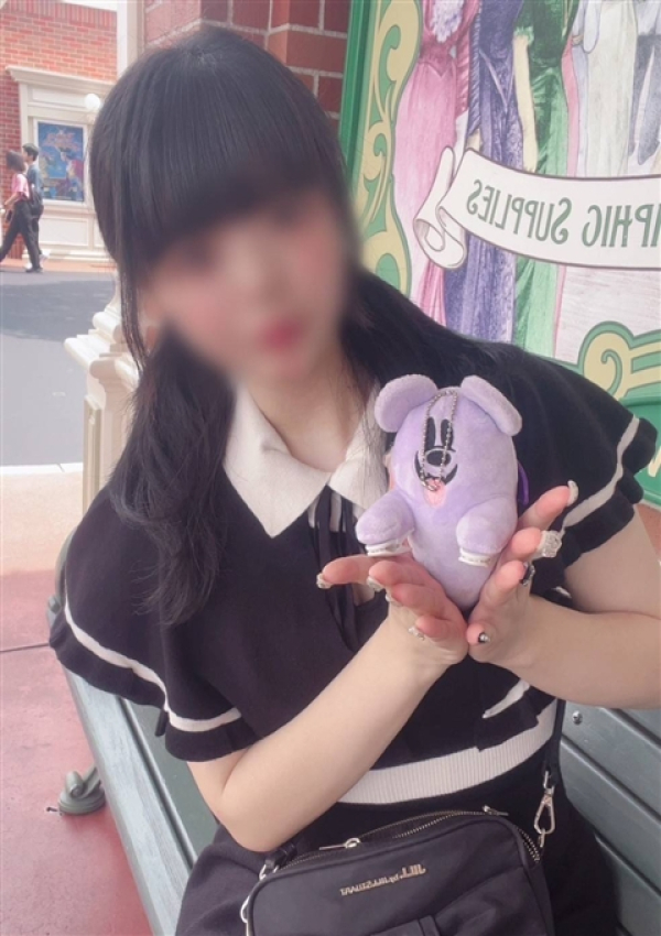 奈々(なな)、人妻気分