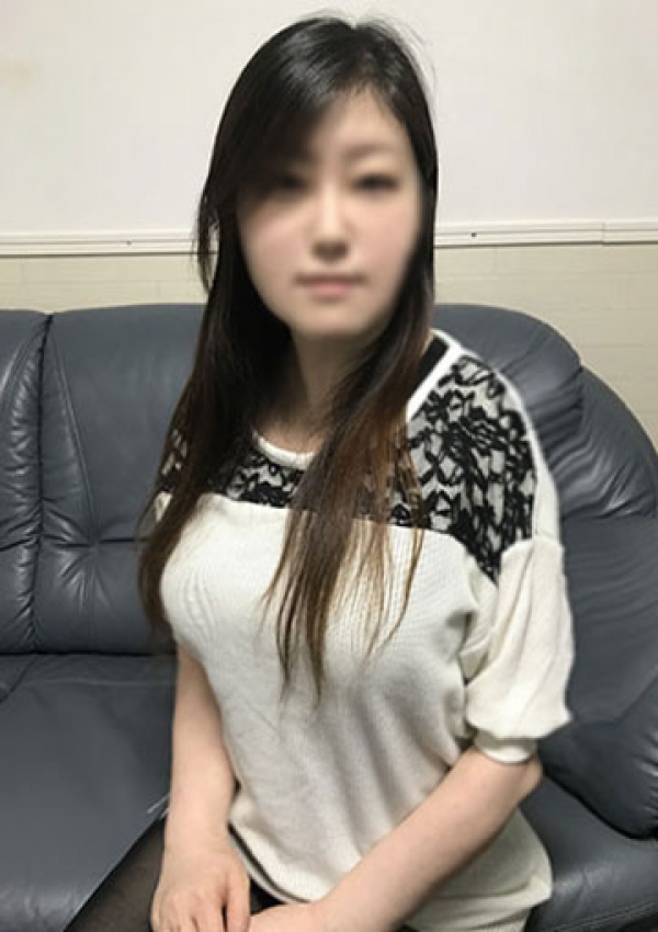 りん、即尺即プレイ 肉食淫乱妻 2