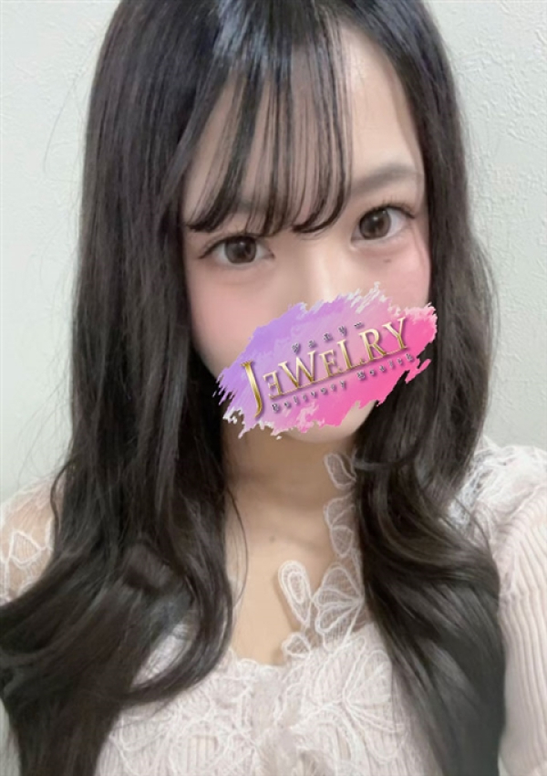 えみり、ジュエリー