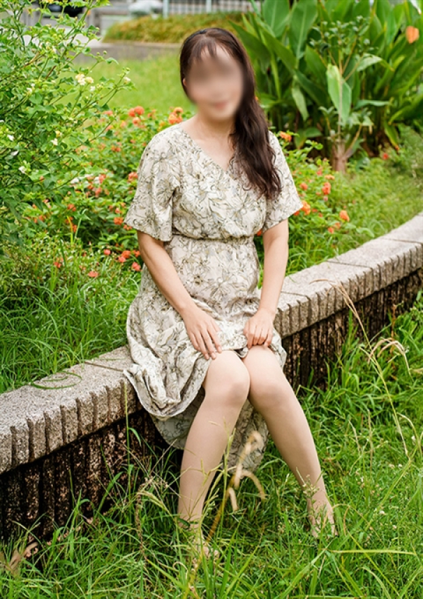 秋葉(あきは)、六十路熟女グランマ 3