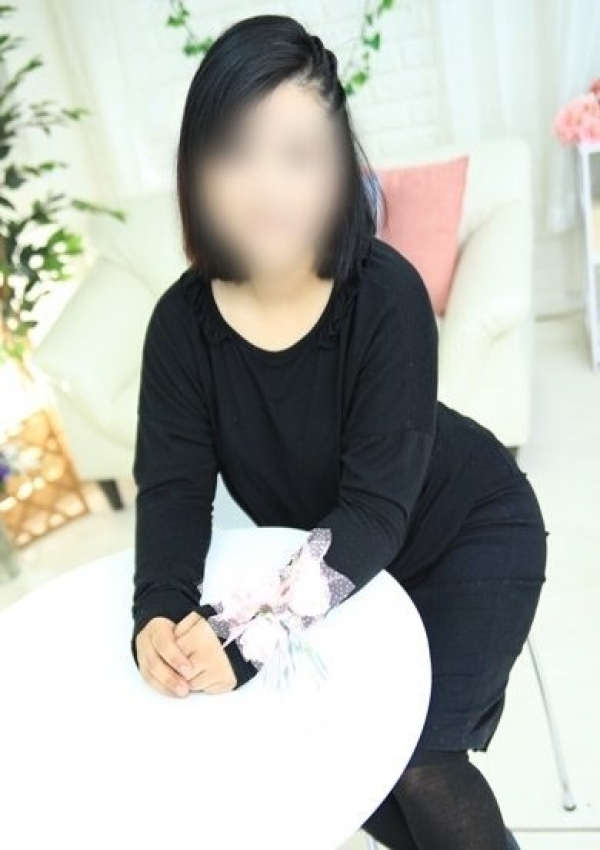 二階堂 いちか、淫らに濡れる人妻たち日本橋店 2