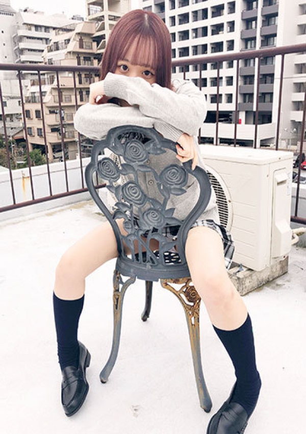 クリス、60分1万円!!激安素人デリ「Club Moet」 2
