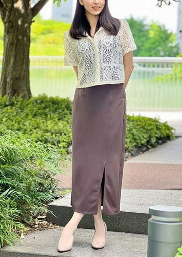 成田かなみ、月の真珠-新宿- 2