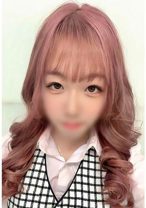 柊りん、淫乱OL派遣商社 斉藤商事