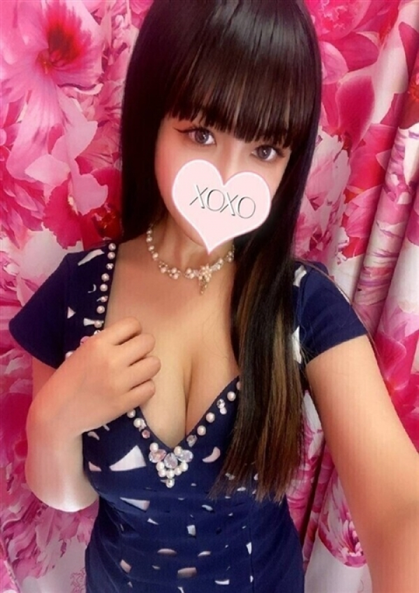 Azumi アズミ、XOXO Hug&Kiss (ハグアンドキス) 1