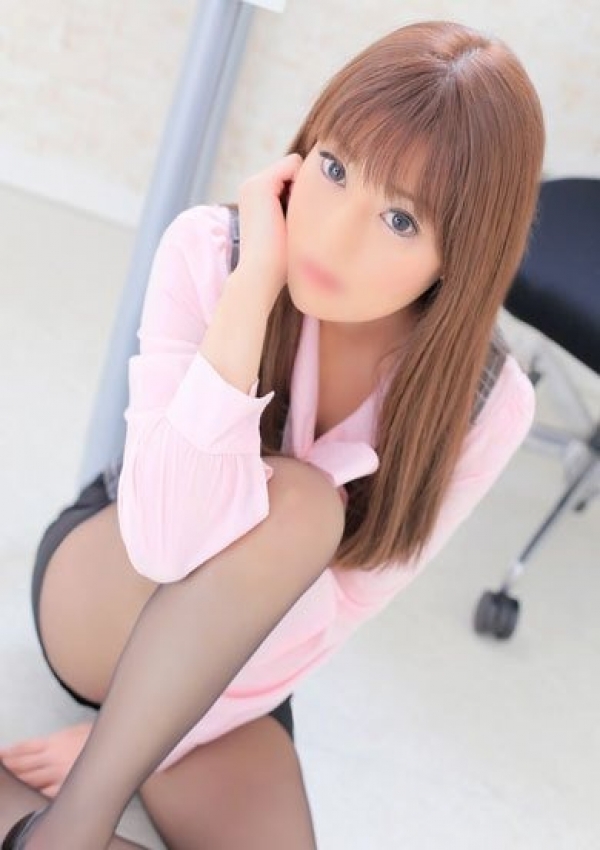 水咲 杏奈、派遣秘書 札幌店 1