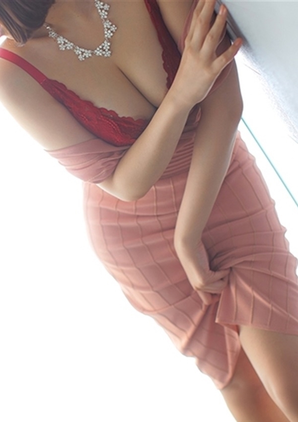 真由【まゆ】、ドレスコードマダム 9