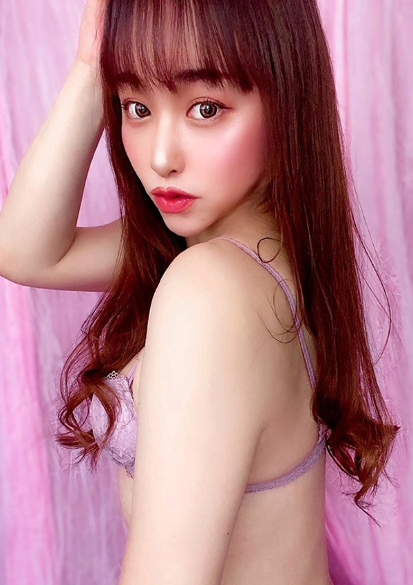 トリプルミックス、青山 恭香