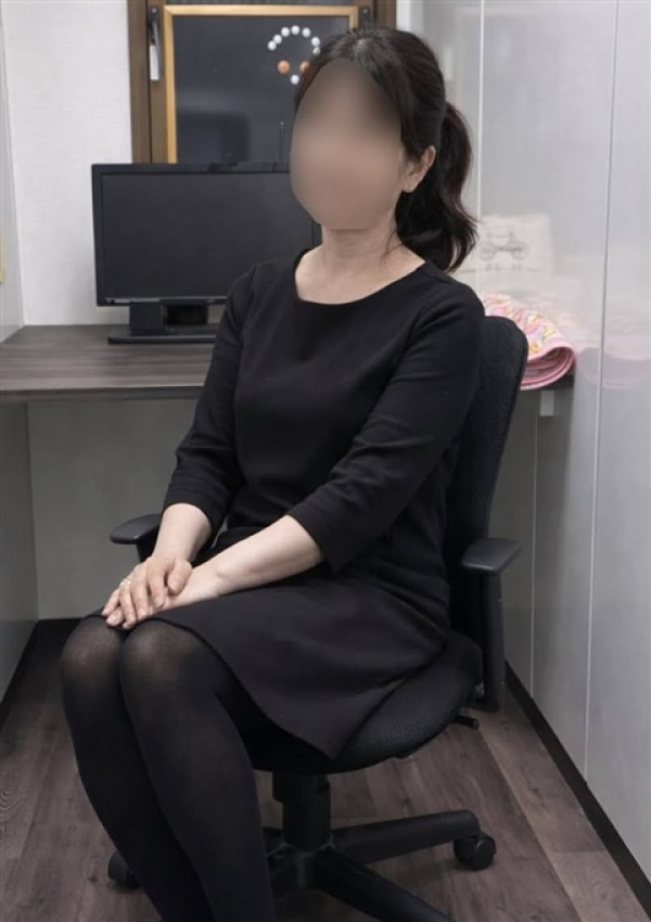なお、30代40代50代専門 奥様艶姫 1