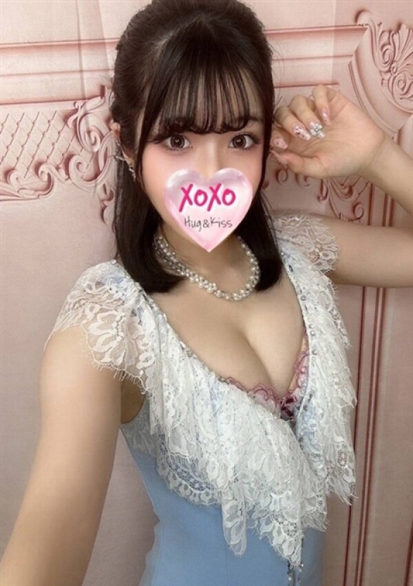 Azusa アズサ、XOXO Hug&Kiss (ハグアンドキス) 1