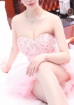乙 遥