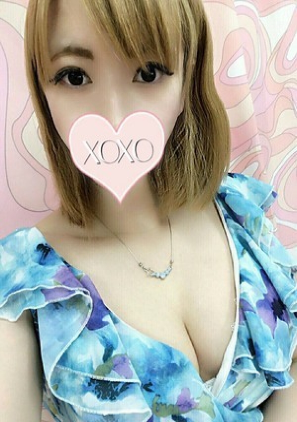 Yuna ユナ、XOXO Hug&Kiss 神戸店